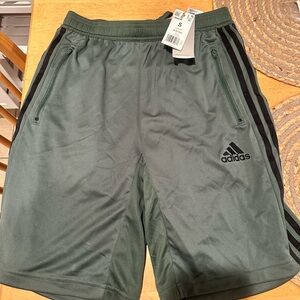 New Adidas Men's Green Shorts